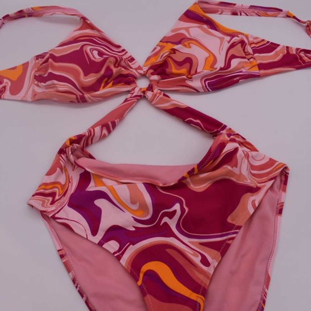 Jessica Simpson Good Vibrations O-Ring One-Piece Swimsuit Femme Pink S